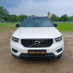 VOLVO XC 40 T4 AWD AT