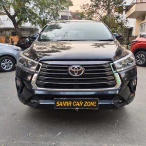 TOYOTA INNOVA CRYSTA 2.4V MT