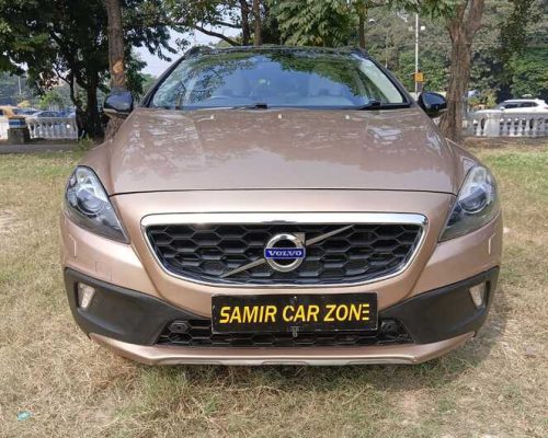 VOLVO V40 CROSS COUNTRY D3 INSCRIPTION
